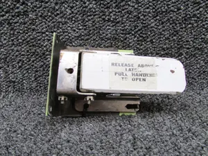 79515-007 Piper PA28-181 Cabin Door Latch Box and Handle with Cover